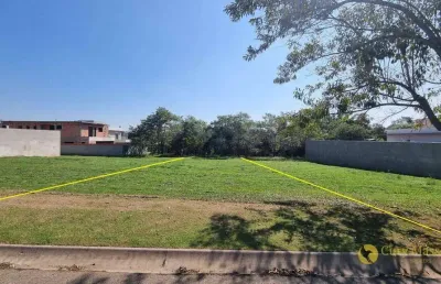 Excelente terreno com área verde ao fundo, e ótima localização