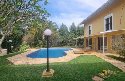 Residência neoclássica com 3 pavimentos à venda no condomínio chácaras flora, em itu/sp