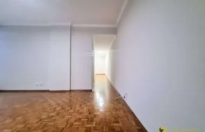 Apartamento retrô com 135m², no coração de itu, ao lado da praça do orelhão.