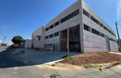 Galpão para alugar, 1055m² por r$ 30.000/mês - jardim celani - salto/sp