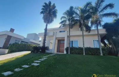 Luxuosa casa neoclássica com 4 suites, piscina, spa, sauna e muito mais