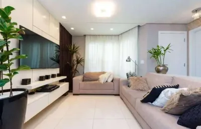 Lindo triplex com 04 dormitórios, sendo 02 suítes, closet, sacada e hidrimassagem.
