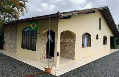 Casa com 3 quartos à venda na Rua Itajubá, 300, Bom Retiro, Joinville