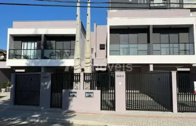 Casa com 3 quartos à venda na Rua Félix Heinzelmann, 349, Santo Antônio, Joinville