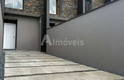 Casa com 2 quartos à venda na Rua Jorge Lacerda, 194, Floresta, Joinville