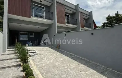 Casa com 3 quartos à venda na Rua das Hortências, 47, São Marcos, Joinville