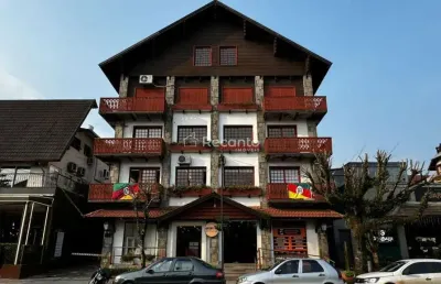 Apartamento à venda na Rua Garibaldi, Centro, Gramado