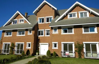 Apartamento com 3 dormitórios à venda, 110 m² por r$ 1.350.000,00 - centro - gramado/rs