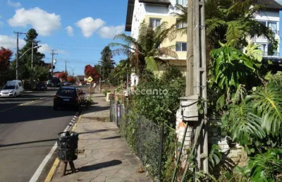 Terreno à venda na Rua Tristão Oliveira, Floresta, Gramado