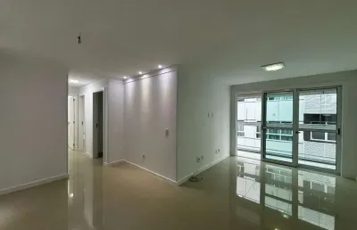 Apartamento com 3 quartos à venda na Rua Prefeito Sebastião Teixeira, Várzea, Teresópolis