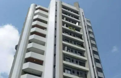 Prédio sofisticado- de altíssimo padrão! este apartamento tem potencial para dobrar de preço! pro