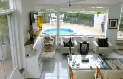 Não importa se você busca privacidade, lazer ou vista verde. nesta cobertura você encontra.