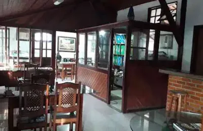 Casa com 3 dormitórios à venda, 150 m² por r$ 2.500.000,00 - centro - cabo frio/rj