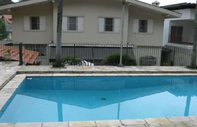Casa com piscina jardim guedala ampla e segura 890 metros de terreno.