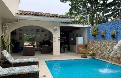 Maravilhosa residência pronta para morar, estilo colonial/fazenda//4 quartos/ 3 suítes/piscina.