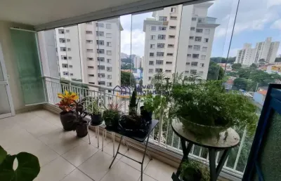 Apartamento, 92 m², três quartos, suíte e duas vagas.