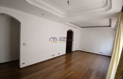 Espaçoso apartamento com 3  suites e 3 vagas em rua arborizada!