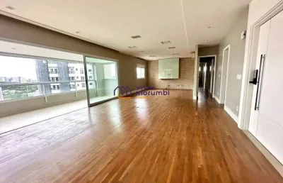 Andar alto, espaçoso, bem conservado e bem localizado!