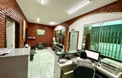 Clínica à venda no jardim imperial, contendo 08 salas, no total de 200m² codigo: 67510