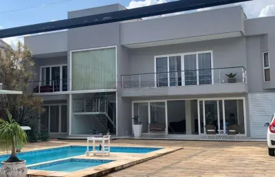Open house imóveis vende - casa de alto padrão em camboinhas! próxima ao mall e ao colégio objetivo