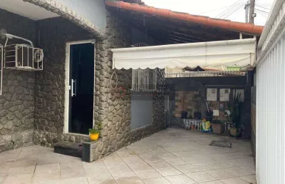 Casa com 3 quartos à venda na Rua Capitão Felinto dos Santos, São Miguel, São Gonçalo