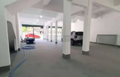 Open house vende lojão no fonseca, para mercado, estacionamento, ótimo espaço. oportunidade !!!