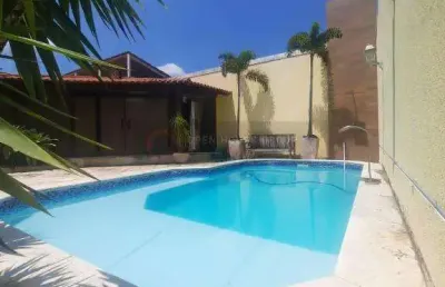 Open house vende- casa triplex com 5 quartos na avenida central, próximo de todo comércio