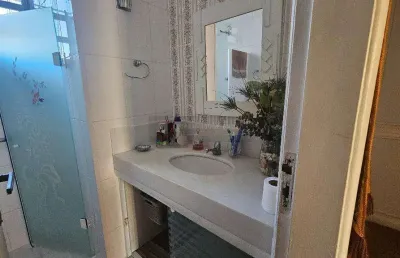 Apartamento amplo com 3 quartos no miolo de são francisco com garagem!