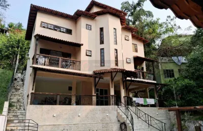 Baixou!!! open house vende casa com 5 quartos , 4 suítes em condomínio de alto padrão!!!