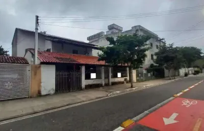 Casa duplex com excelente preço atrás do grand marche em piratininga. precisando de reforma