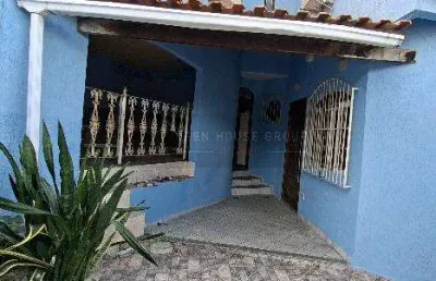 Casa com 3 quartos à venda na Rua Costa Rica, 12, Centro, São Gonçalo