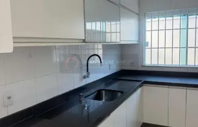 A open vende linda casa no condominio sophia  com 3 quartos suíte  lazer piscina ótima localização