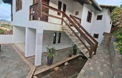 Openhouse vende bela casa com terreno para mais duas em camboinhas