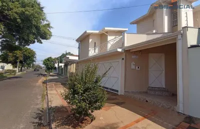 Casa com 3 dormitórios à venda, 270 m² por r$ 800.000,00 - jardim paraíso - botucatu/sp