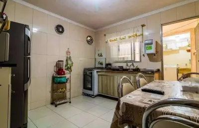 Vendo casa com 3 dormitórios 2 vagas de garagem americanopolis sp