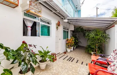 Casa com 2 quartos à venda na Rua Antônio Simões de Oliveira, 201, Sítio Cercado, Curitiba