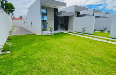 Eusébio - casa de esquina lote grande.   - acabamento espetacular. localização também.