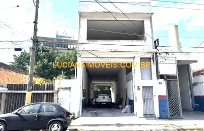Galpão de 300 m² em 2 pavimentos de 150 m² com entrada para 2 ruas