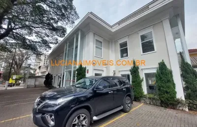 Excelente predio comercial de 470 m² com salão de beleza montado