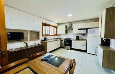 Casa em condomínio fechado com 3 quartos à venda na rua deputado hugo mardini, 1780, passo das pedras, porto alegre, 140 m2 por r$ 678.000