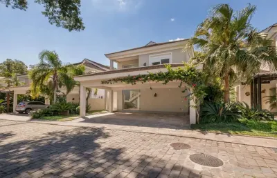 Casa em condomínio fechado com 3 quartos à venda na avenida coronel marcos, 1645, ipanema, porto alegre, 422 m2 por r$ 5.850.000