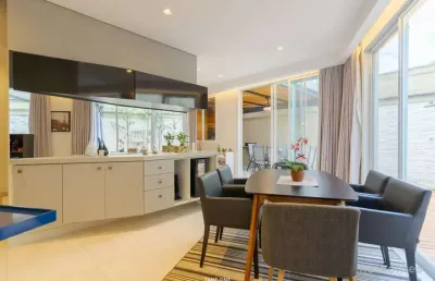 Casa em condomínio fechado com 3 quartos à venda na rua indaiá, 238, bairro das palmeiras, campinas, 137 m2 por r$ 1.198.100