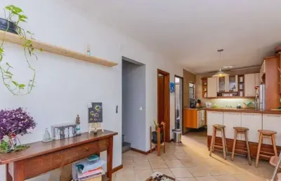 Casa em condomínio fechado com 3 quartos à venda na rua humberto de campos, 601, partenon, porto alegre, 95 m2 por r$ 389.000
