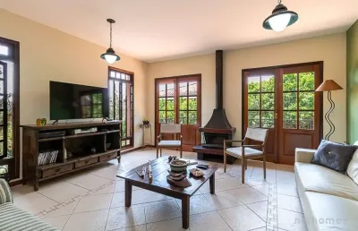 Casa em condomínio fechado com 4 quartos à venda na joão baptista villanova artigas, 160, jardim indaiá, embu das artes, 291 m2 por r$ 1.750.000
