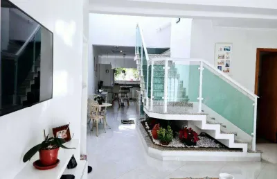 Casa com 3 quartos à venda na Rua Itajubá, 182, Vila Alice, Santo André
