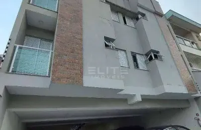 Linda cobertura totalmente mobilada localização privilegiada.