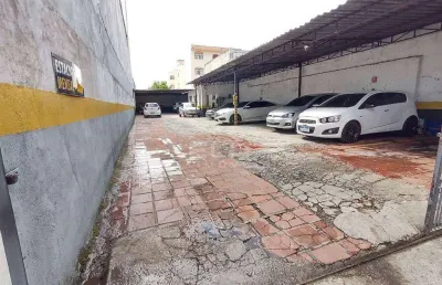 Terreno plano com 390 m²  localização privilegiada.
