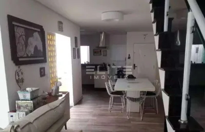 Sobrado em condomínio fechado ! com 3 quartos,  1 suíte, espaço gourmet e 194m²  região privilegiada!
