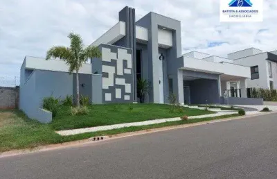 Casa com 3 quartos à venda no Roncáglia, Valinhos 