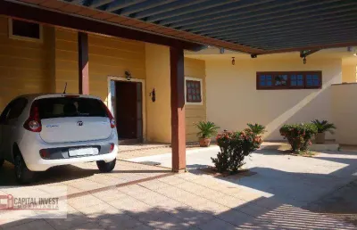 Casa com 5 quartos à venda na Avenida Lauro de Carvalho, Jardim Berlim, Jaguariúna